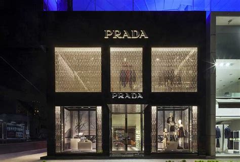 prada fatturato dipendenti mol|gruppo prada.